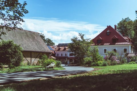 Property building, Spring, Natural landscape, Garden, Garden view
