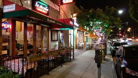 Restaurant/places to eat