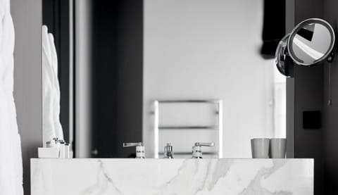 Bathroom, Decorative detail