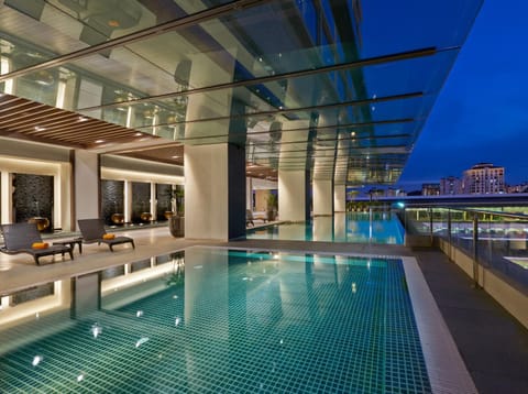 Swimming pool