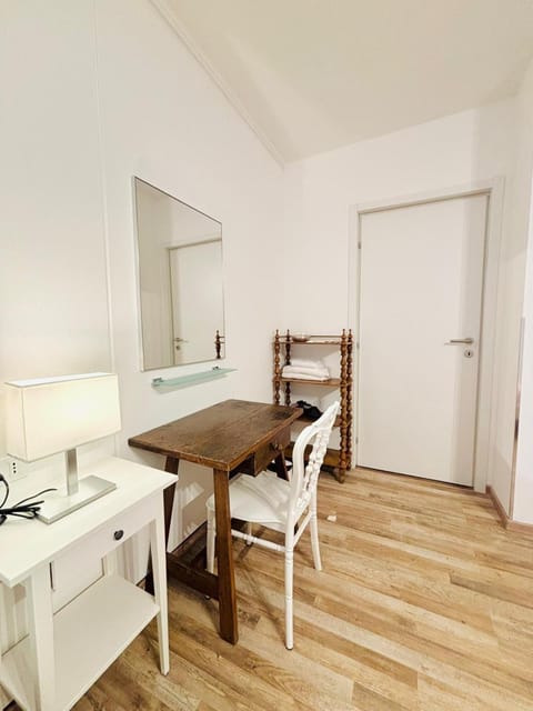 Victoria Royal Garden Apartment hotel in Como