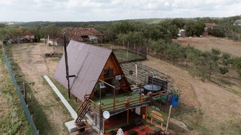 Property building, Communal lounge/ TV room, Day, Natural landscape, Evening entertainment