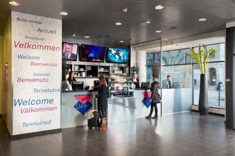 Staff, Lobby or reception, Guests