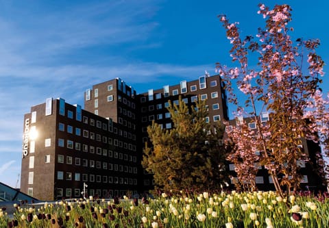 Property building, Facade/entrance