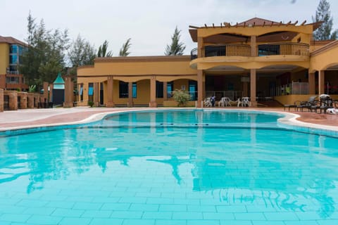 Swimming pool