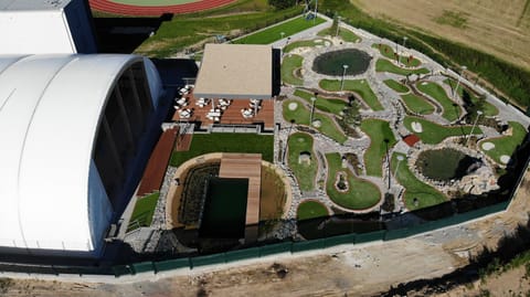 Bird's eye view, Minigolf