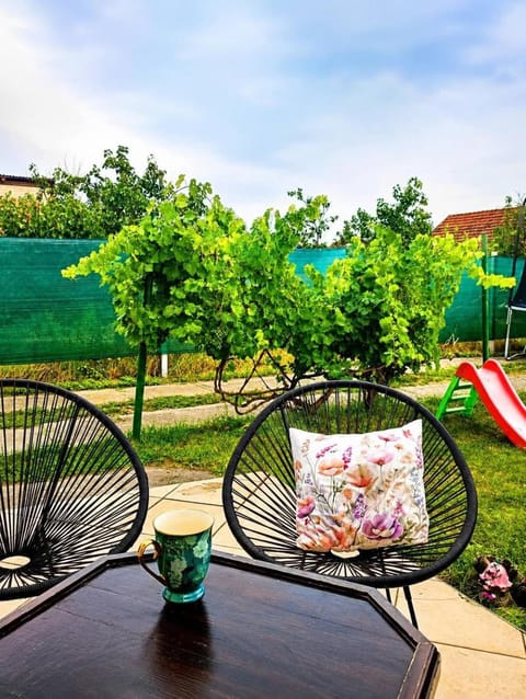 Patio, Spring, Day, Garden, Seating area, Inner courtyard view
