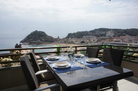 Nearby landmark, Off site, Bird's eye view, Balcony/Terrace, Balcony/Terrace, Beach, Beach, City view, Landmark view, Sea view