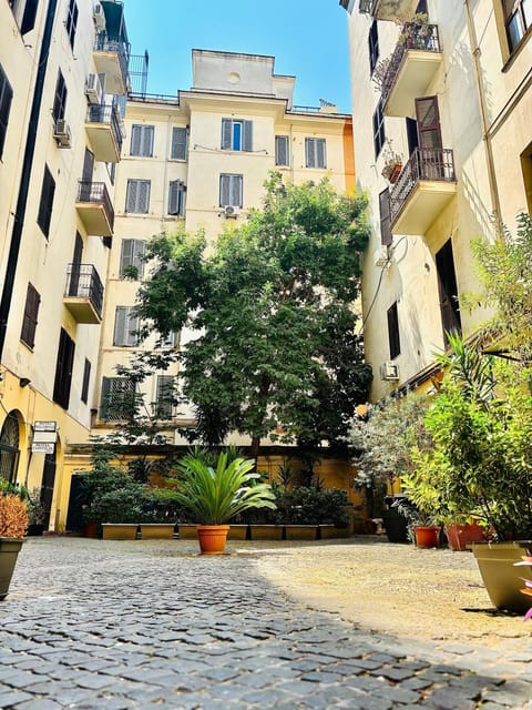 Property building, Neighbourhood, Garden view