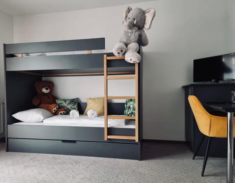 bunk bed