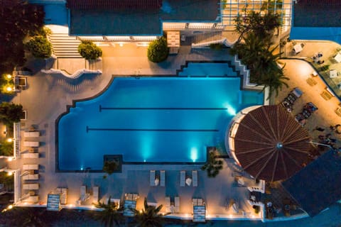 Bird's eye view, Swimming pool