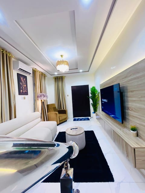 Property building, TV and multimedia, Living room
