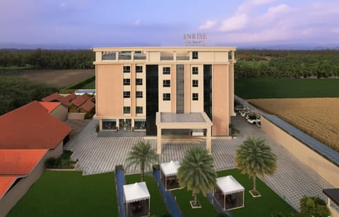 Property building, Facade/entrance