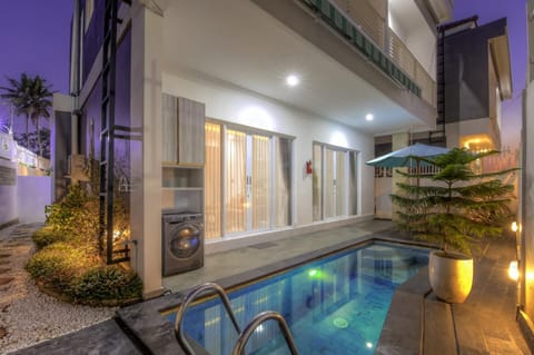 Night, Swimming pool, Swimming pool
