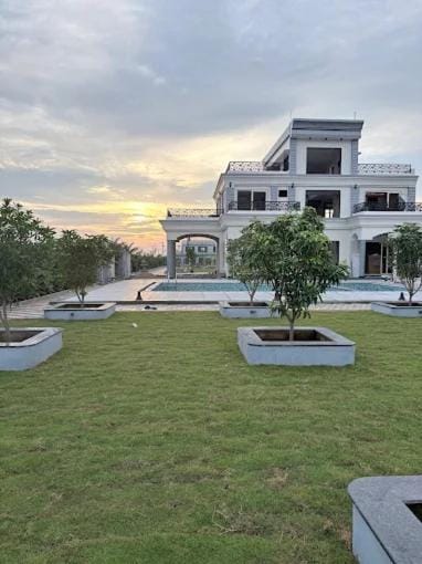 Garden, Garden view