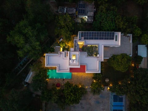 Property building, Bird's eye view