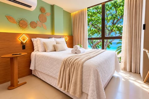 Bed, Photo of the whole room, Bedroom, air conditioner