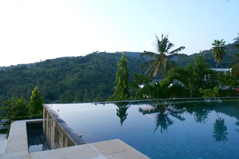 Mountain view, Swimming pool