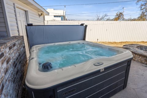 Patio, Garden, Hot Tub