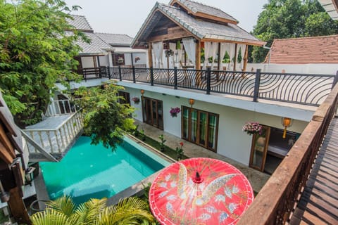 Facade/entrance, Bird's eye view, Pool view