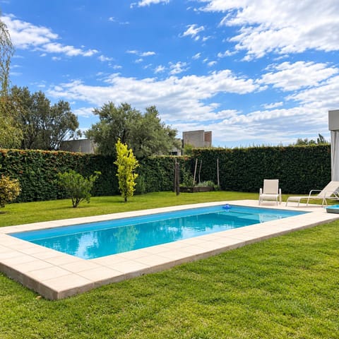 Garden, Swimming pool