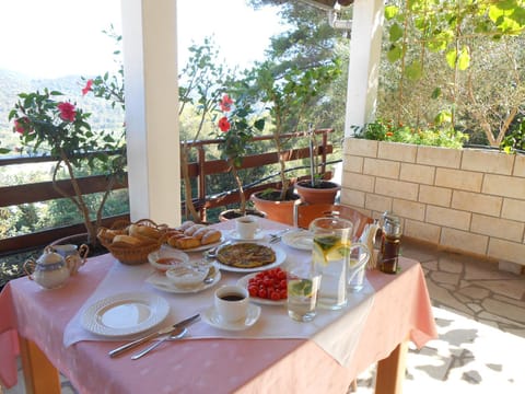 Restaurant/places to eat, Balcony/Terrace, Food and drinks, On site, Breakfast