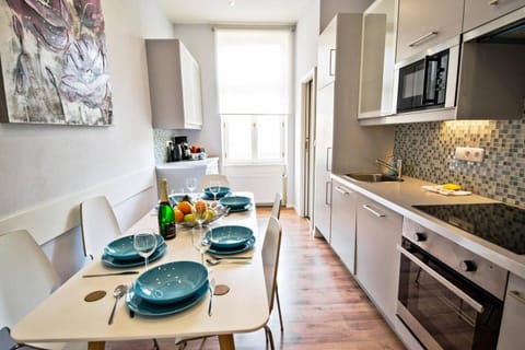 Kitchen or kitchenette, Dining area, dishwasher, oven, stove