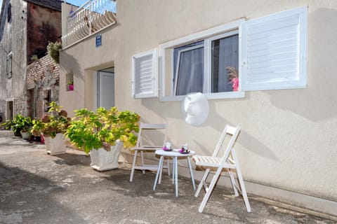 Apartment Oaza Apartment in Vrboska