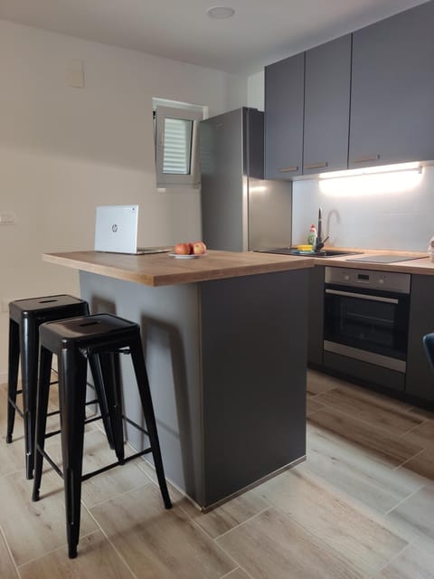 Apartment Varga Bed and Breakfast in Lika-Senj County