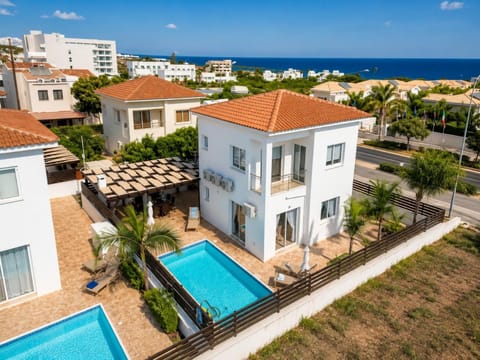Property building, Pool view, Sea view, Swimming pool