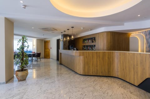 Lobby or reception, Lounge or bar