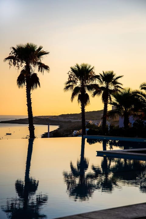 Pool view, Sunrise