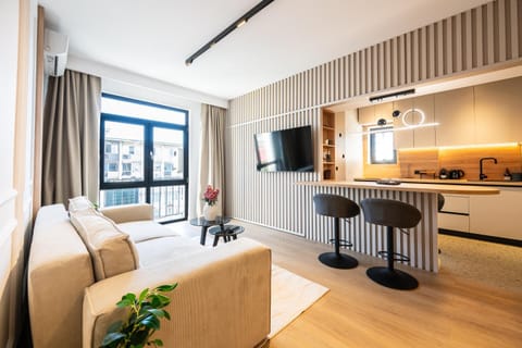 TV and multimedia, Living room, Dining area