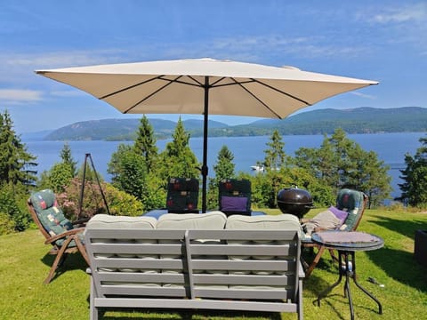 Patio, Spring, Day, Natural landscape, Lake view, Mountain view