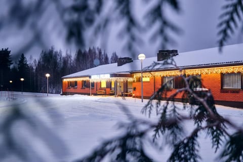Winter, On site