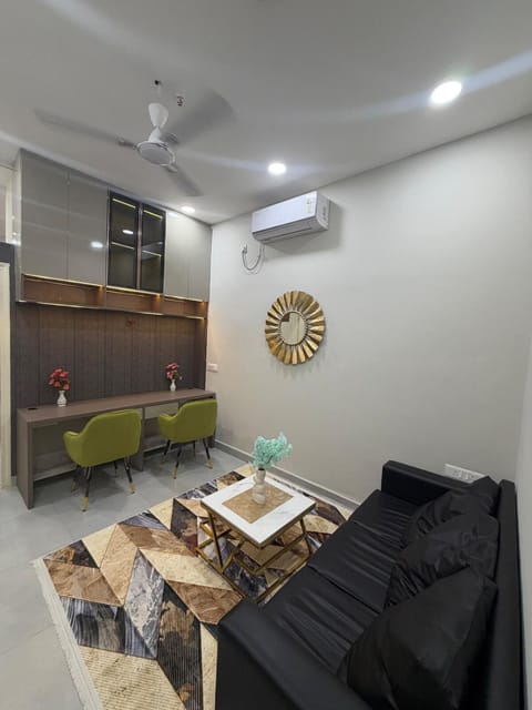 Living room, Seating area, air conditioner