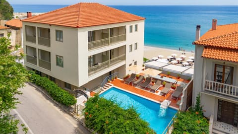 Property building, Swimming pool