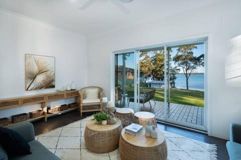 Patio, View (from property/room), Living room, Sea view