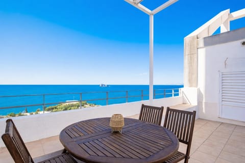 Patio, Day, Natural landscape, View (from property/room), Balcony/Terrace, Living room, Dining area, Sea view