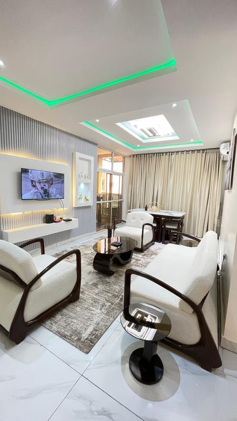 Communal lounge/ TV room, TV and multimedia, Seating area, Evening entertainment