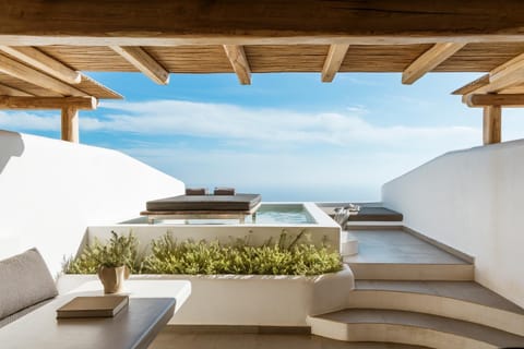 Balcony/Terrace, Sea view, Swimming pool