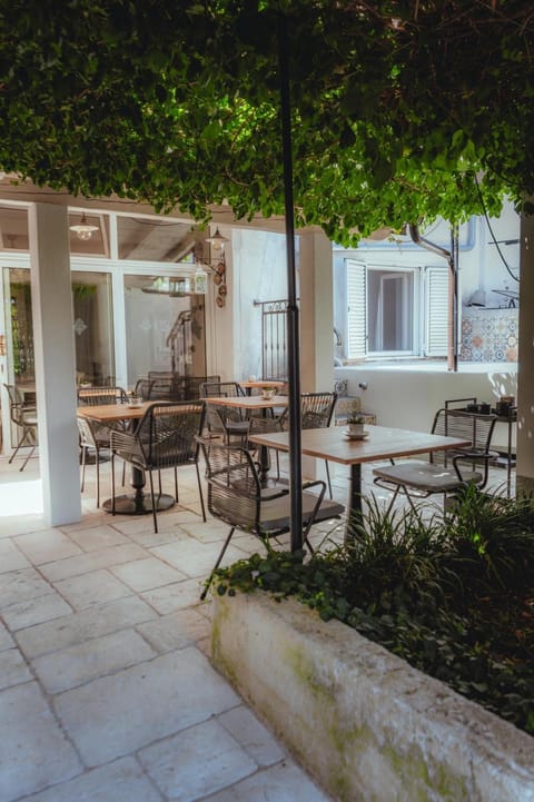 Patio, Balcony/Terrace