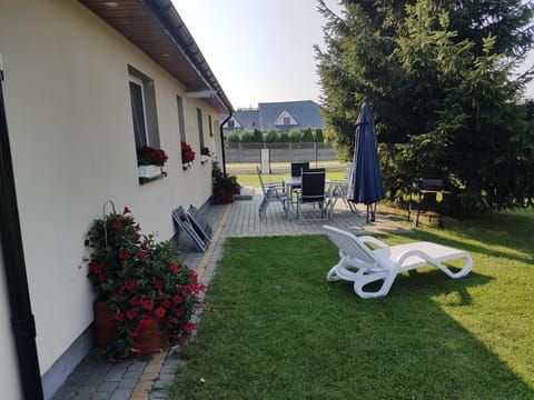 Property building, Patio, Garden