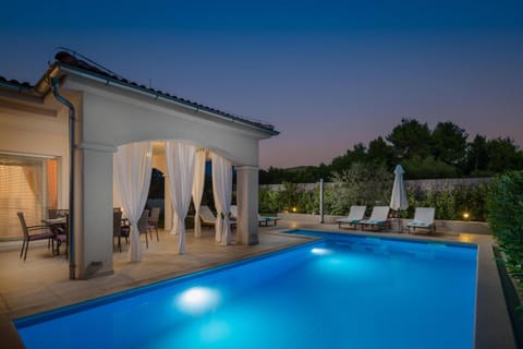 Night, Natural landscape, Pool view, Swimming pool, sunbed