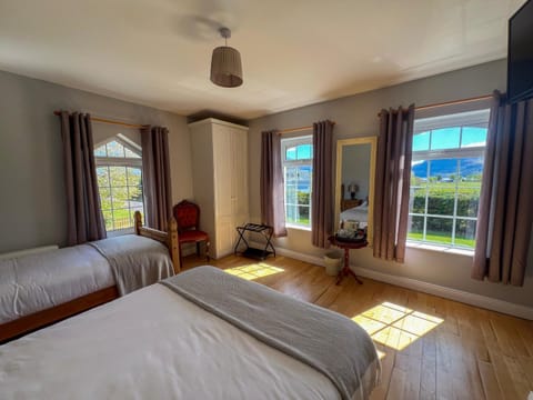 Woodville Lodge Guesthouse Bed and Breakfast in County Kerry