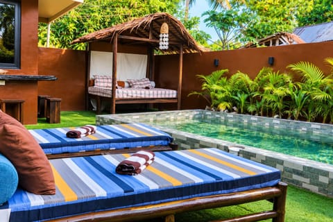 Day, Pool view, Swimming pool, Swimming pool, towels