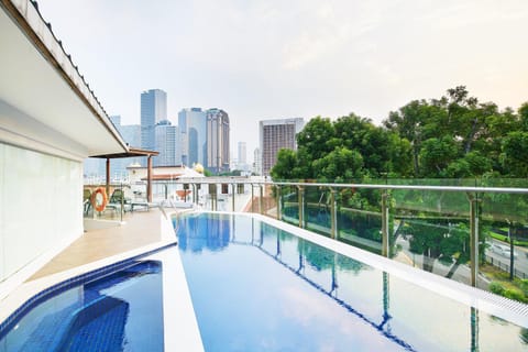 Swimming pool, Swimming pool