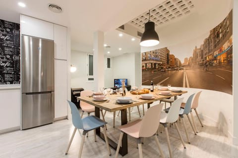 TV and multimedia, Living room, Dining area