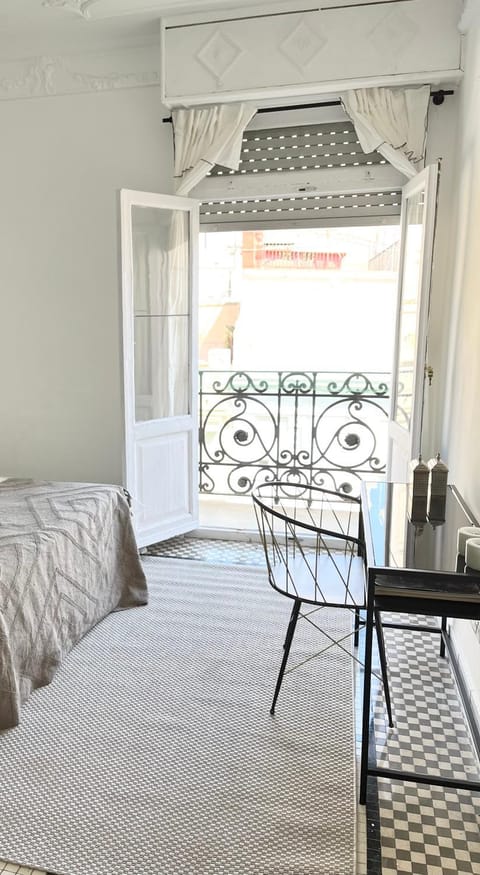 Bed, Balcony/Terrace, Photo of the whole room, Seating area, Bedroom