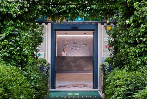 Property building, Lobby or reception